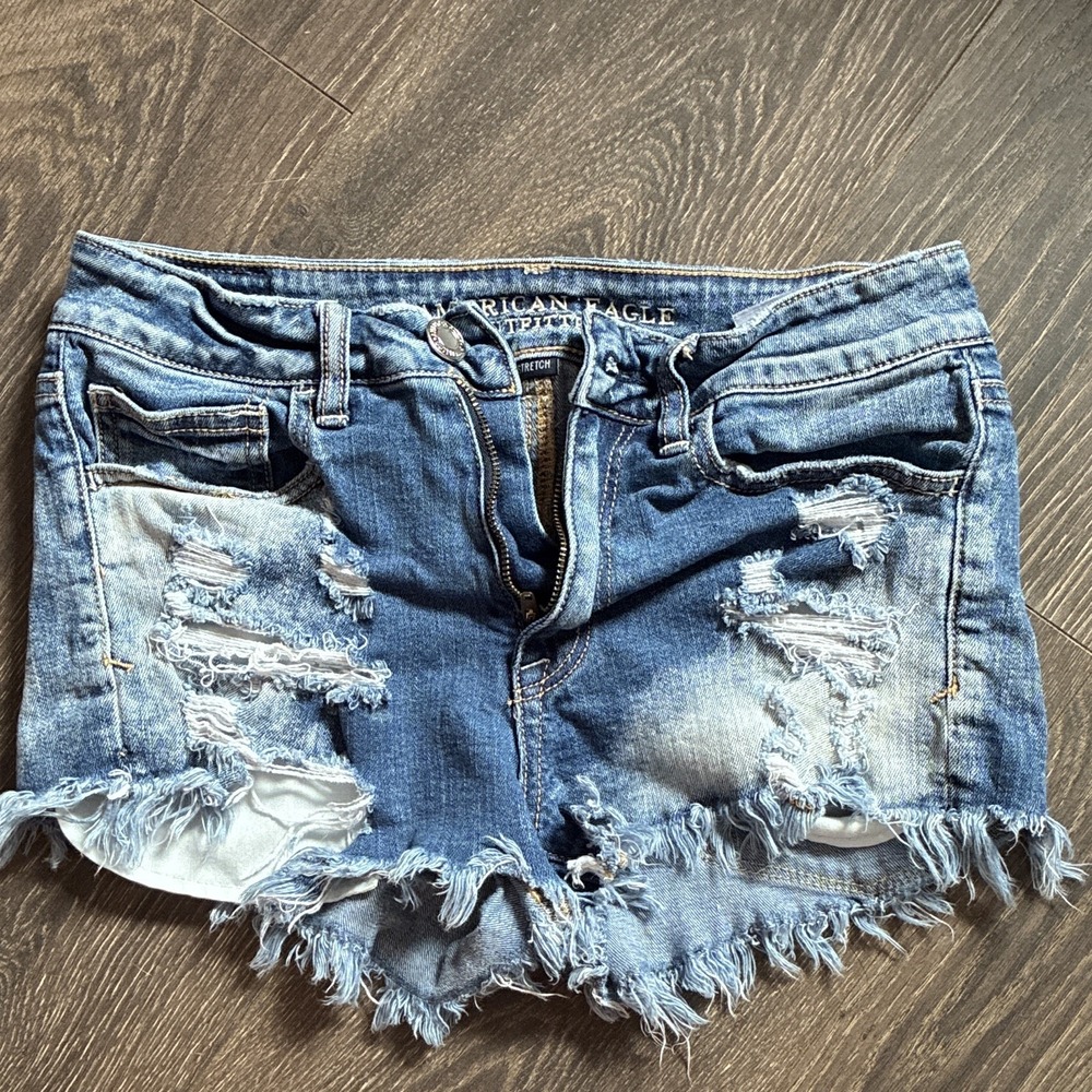 American Eagle Hi-Rise Shortie High Rise Distressed Denim Cutoff Shorts 6